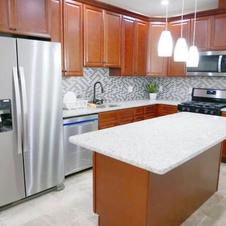 Newly Renovated Guest Rooms Near Transportation Philadelphia Exterior foto
